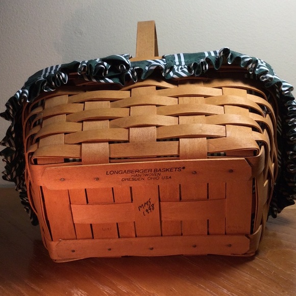 Longaberger 1998 small market basket with protector insert, green/white liner - Picture 6 of 13